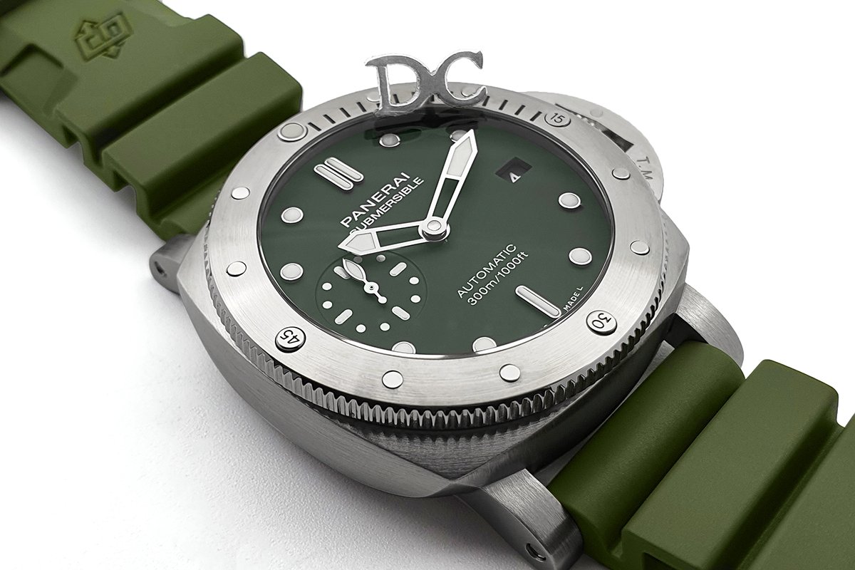 Pam1055 Luminor Submersible 42mm