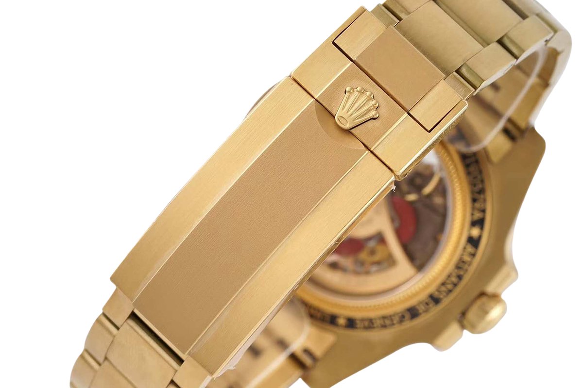 Andrea Pirlo Project 114060 Submariner in Yellow Gold